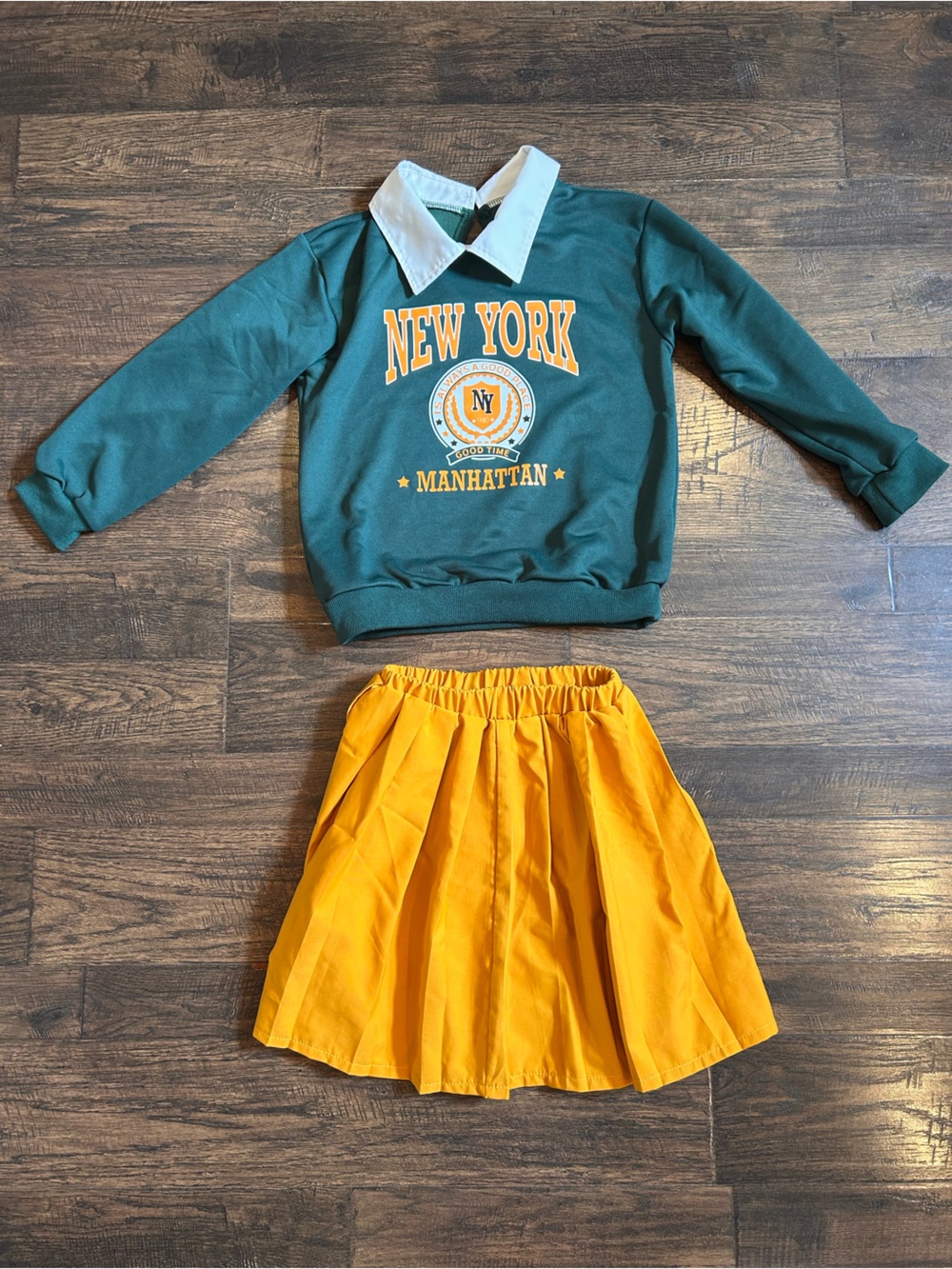 New York Graphic Sweatshirt and Yellow Skirt Set - Kids